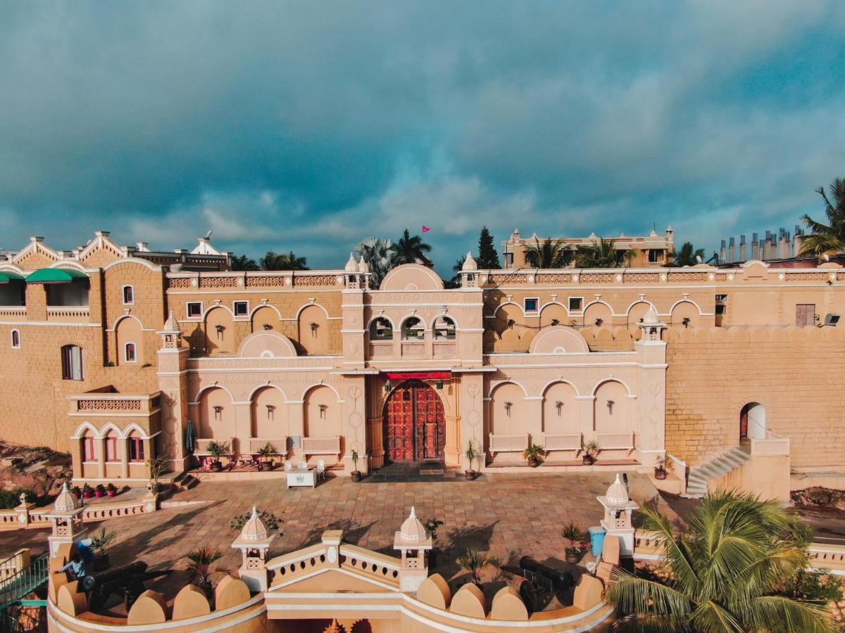 Heritage Khirasara Palace Rajkot Exterior photo
