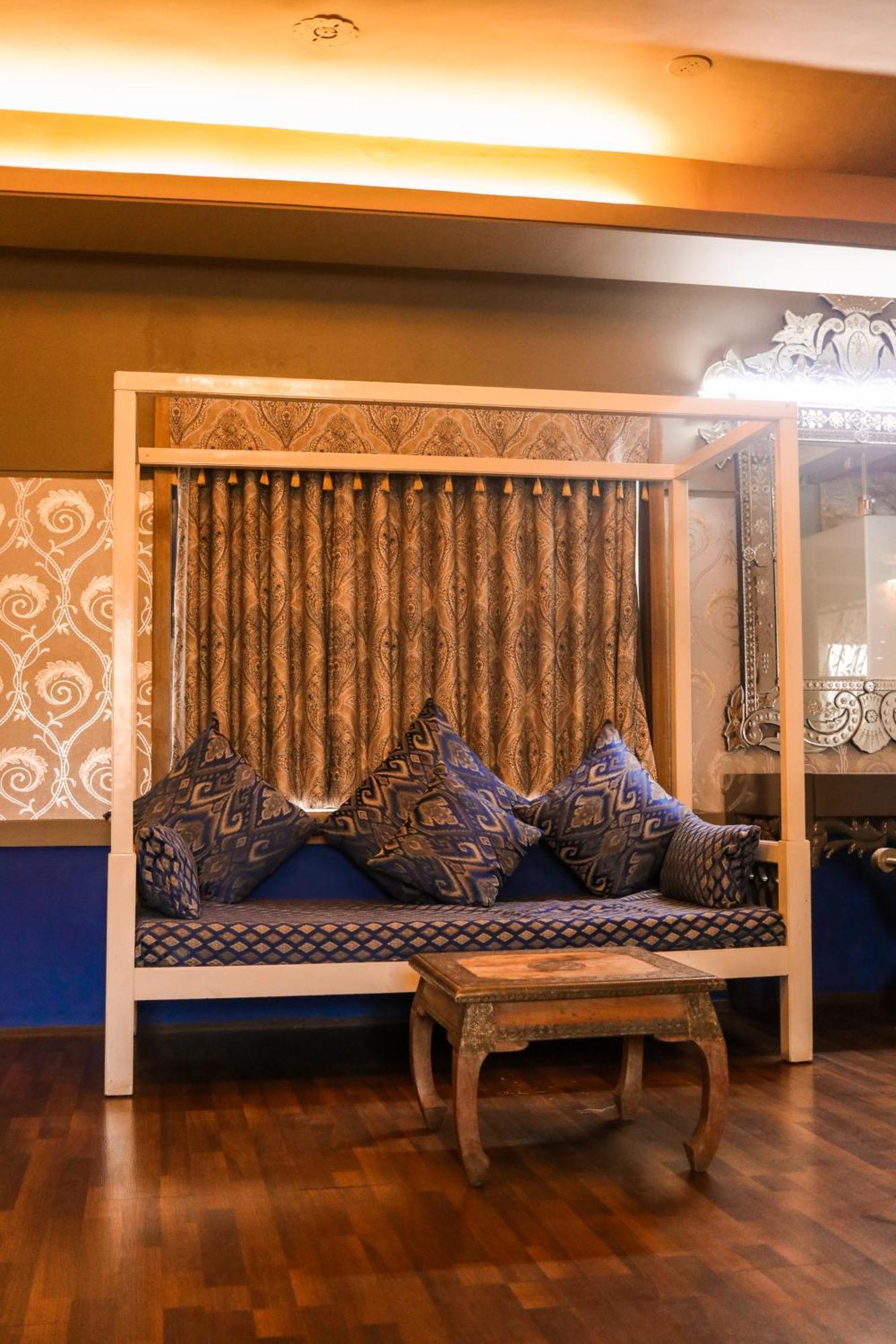 Heritage Khirasara Palace Rajkot Exterior photo